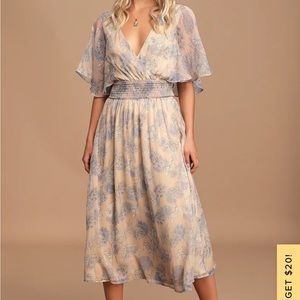 New Lulus midi dress